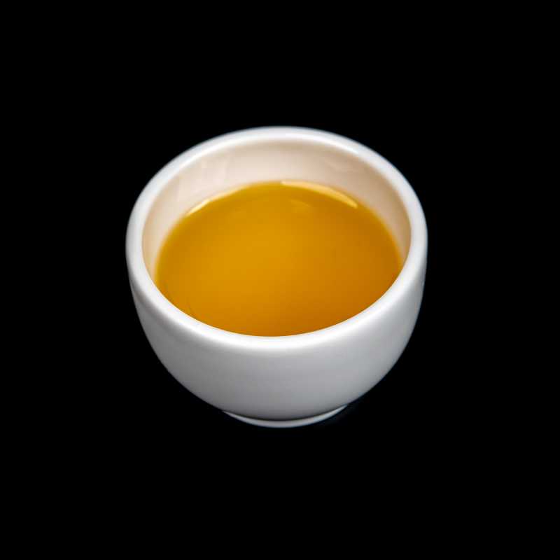Bakuchový olej se získává ze semen rostliny Psoralea Corylifolia, která pochází z Indie. Olej se již po staletí používá v tradiční indické medic