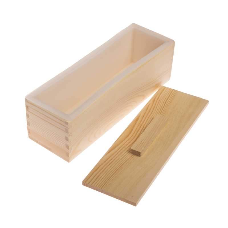 Dřevěný box, nebo forma určená k výrobě mýdla s víkem. Do dřevěné formy můžete vložit silikonovou formu , která je součástí produktu, nebo ji