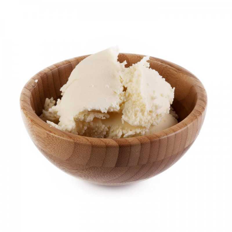 Kokumové máslo je jedno z nejstabilnějších a nejtvrdších rostlinných másel na trhu. Přesto vypadá zvláštně - je spíše drobivé a má šedavý n