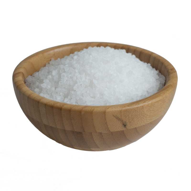 Mořská sůl je vynikajícím zdrojem minerálů, které ovlivňují stav naší pokožky a dodávají jí živiny.
V kosmetice se používá především př
