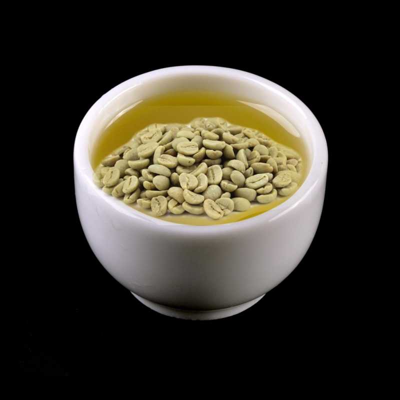 Kávový olej se lisuje za studena ze zelených kávových zrn.
Díky vysoké koncentraci esenciálních mastných kyselin, sterolů a vitaminu E je silným an