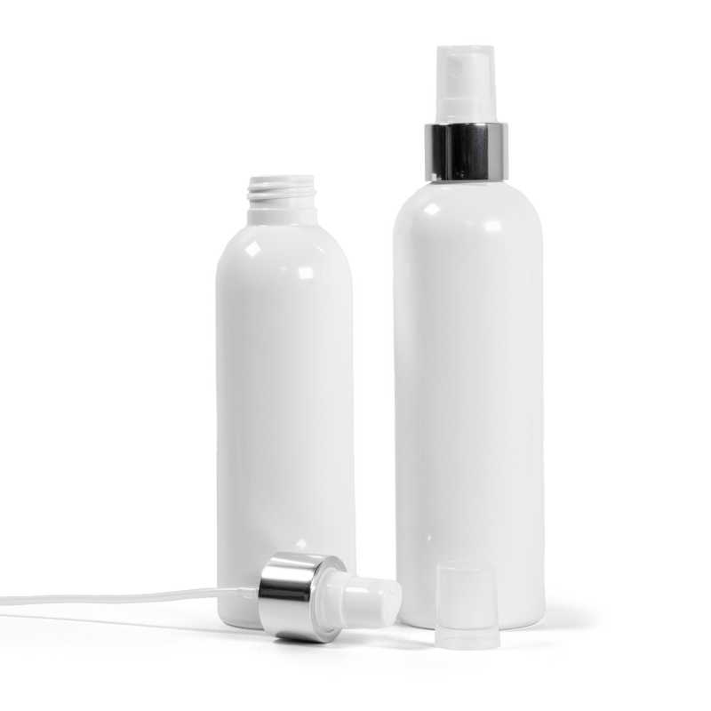 Plastová láhev bílá, bílý sprej, stříbrná lesklá obruč, 250 ml