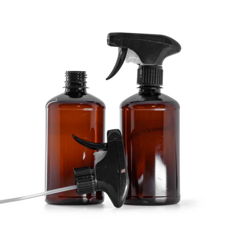 Plastová láhev, lékovka, černý pákový rozprašovač, 500 ml