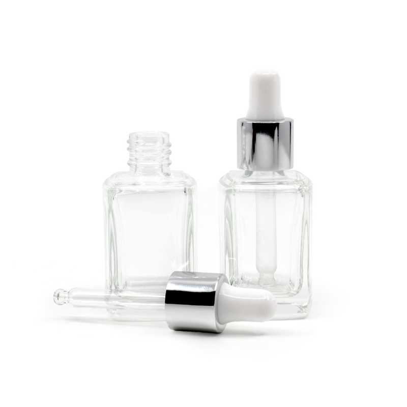 Skleněná průhledná láhev se čtvercovým dnem je vyrobena ze silného skla. Používá se k uchovávání tekutin, sér, tinktur atd.
Objem: 10 ml, celkov