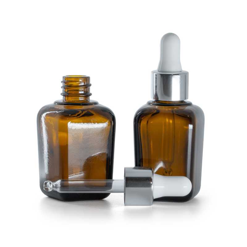 Hnědá hranatá skleněná lahvička, lesklé stříbrné kapátko, 30 ml