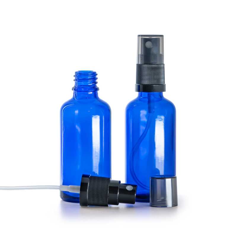 Skleněná lahvička modrá, černý rozprašovač, dýmový kryt, 50 ml