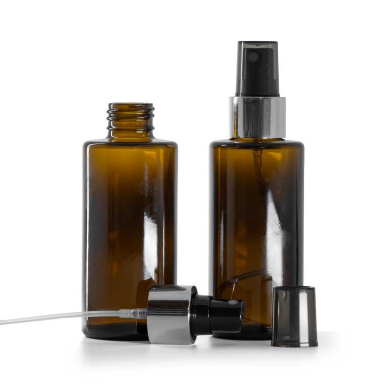 Hnědá skleněná lahvička, rovné hrdlo, 24 mm, černý rozprašovač s lesklým stříbrným kroužkem, 100 ml