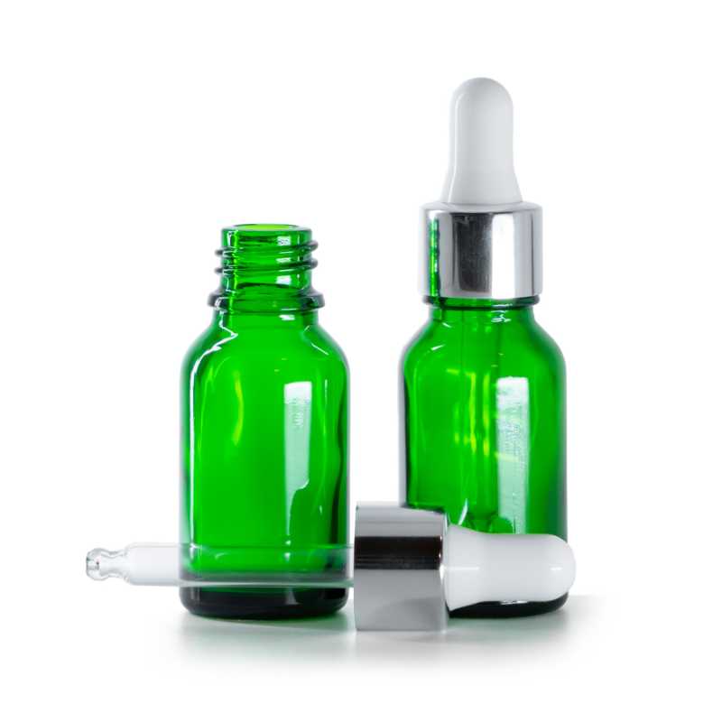 Zelená skleněná lahvička s lesklou stříbrnou pipetou, 15 ml