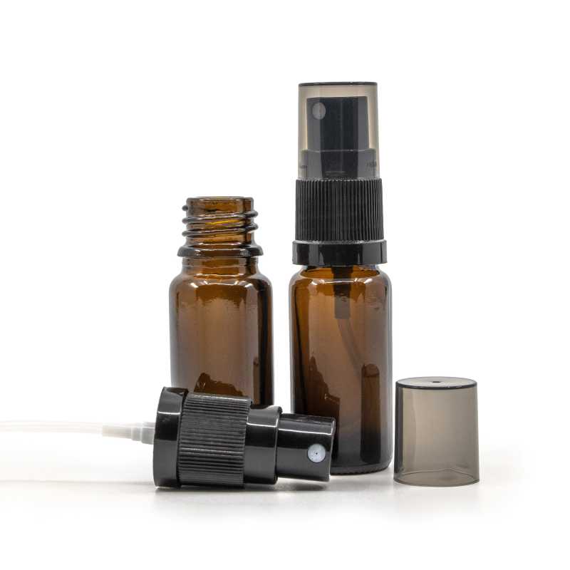 Skleněná lahvička typu B, vysoká, černý rozprašovač, kouřový vršek, 10 ml