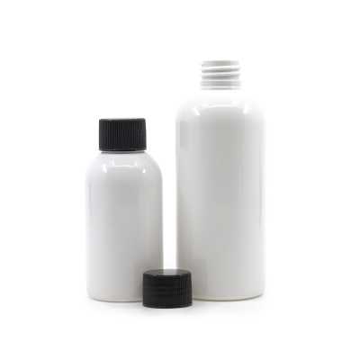 Plastová láhev bílá, černé vroubkované víčko, 200 ml