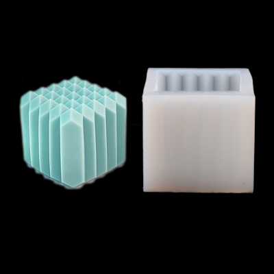 Silikonová forma na svíčky, čtverec, 8,3 x 7,5 cm