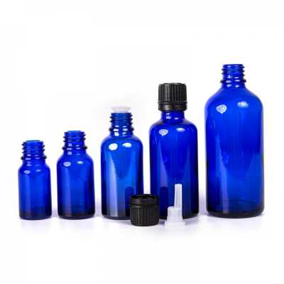 Skleněná lahvička, modrá, černý vršek s kapátkem, 50 ml