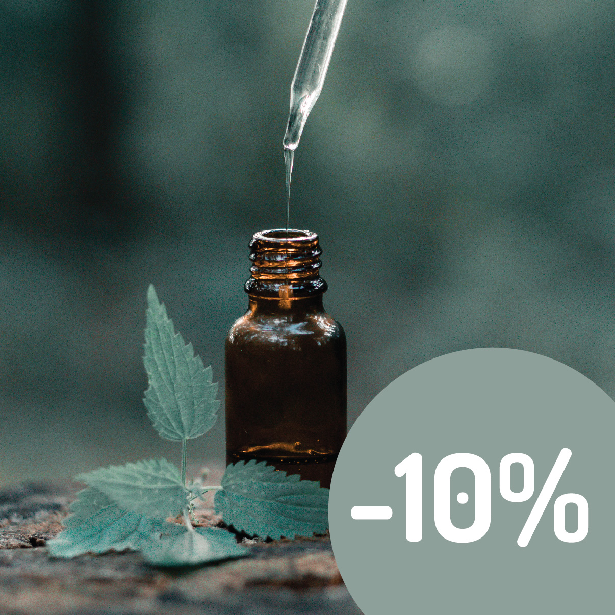 Zľava -10% na všetky suroviny na tvorbu prírodnej kozmetiky v Handymade s esenciálnym olejom a kvapkátkom na obrázku.